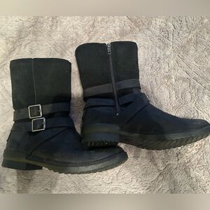 Ugg Lorna Waterproof Bootie Black Suede Leather Size 7.5 MSRP $190